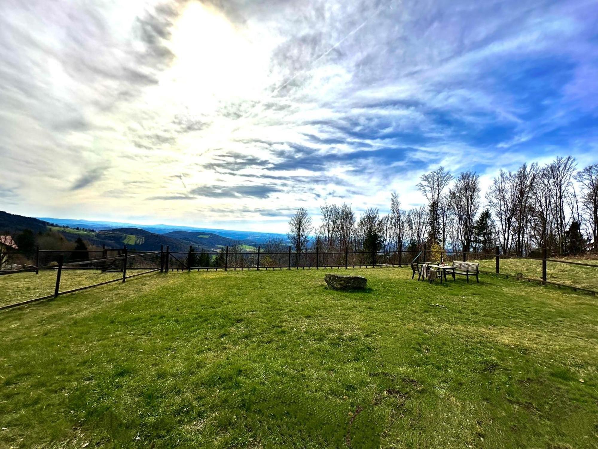 Gemuetliches Alpenblick Berg-Bungalow + Grosser Garten + Netflix! Schöfweg Exterior foto